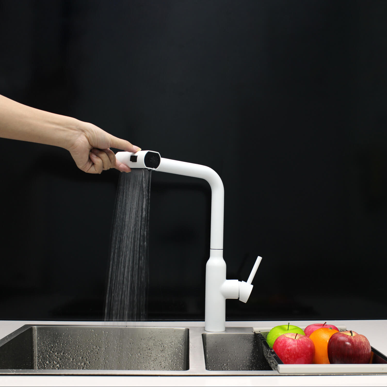 Stainless steel pull out cleaning faucet